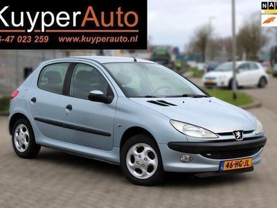 tweedehands Peugeot 206 1.4 Gentry nette 5 drs nap