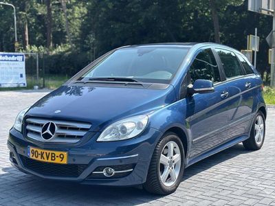 Mercedes B200