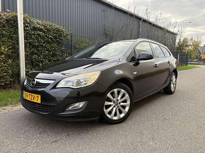 Zwart Gebruikt 2012 Opel Astra Edition Stationwagen | € 3.750 (Eerlijke prijs)