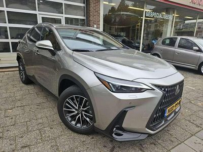 Lexus NX450h+