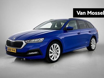 Occasion Skoda Octavia Business Line 204 PK (150 kW) 2022 Blauw Stationwagen