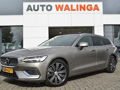 Grijs Occasion 2021 Volvo V60 R-Design Stationwagen | € 26.900 (Goede deal)