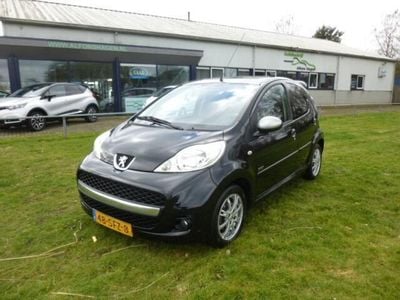 Zwart Gebruikt 2011 Peugeot 107 Sportium Hatchback | € 1.950 (Eerlijke prijs)
