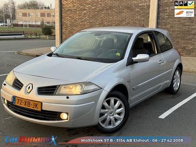 Grijs Gebruikt 2007 Renault Mégane II Hatchback | € 2.499 (Iets duurder)