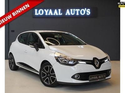 Wit Gebruikt 2014 Renault Clio IV Expression Hatchback | € 6.000 (Eerlijke prijs)