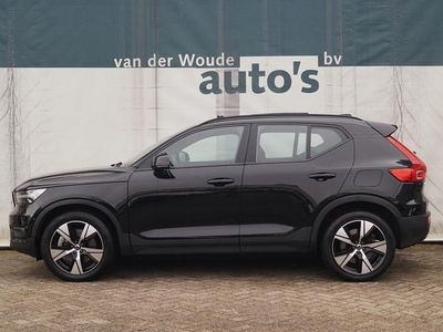 Zwart Occasion 2020 Volvo XC40 R-Design SUV | € 16.900 (Eerlijke prijs)