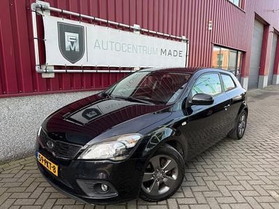 Occasion Kia ProCeed 90 PK (66 kW) 2011 Zwart (metallic) Hatchback