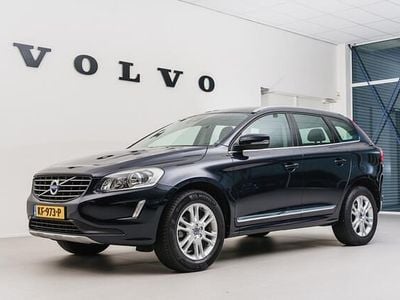 Blauw (metallic) Occasion 2016 Volvo XC60 Summum SUV | € 29.900 (Duur)