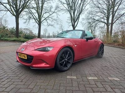 Rood Occasion 2017 Mazda MX5 Cabriolet | € 18.990 (Goede deal)