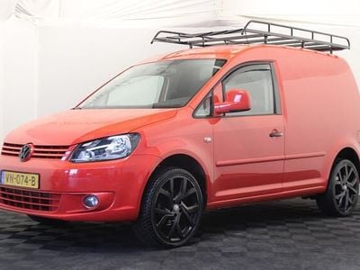 Rood Occasion 2015 VW Caddy MPV | € 7.450 (Eerlijke prijs)