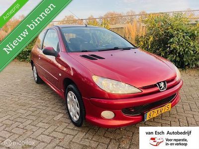 Rood Gebruikt 2007 Peugeot 206 Forever Hatchback | € 1.299 (Eerlijke prijs)