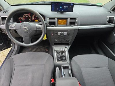 Grijs Gebruikt 2006 Opel Vectra Comfort Sedan | € 1.840 (Eerlijke prijs)