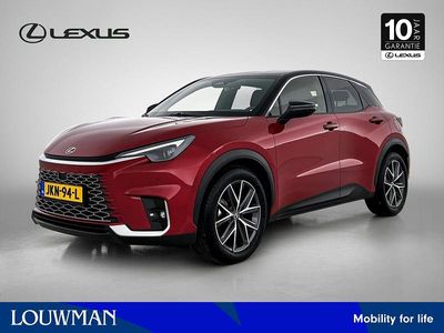 Rood Gebruikt 2024 Lexus LBX SUV | € 41.445 (Eerlijke prijs)