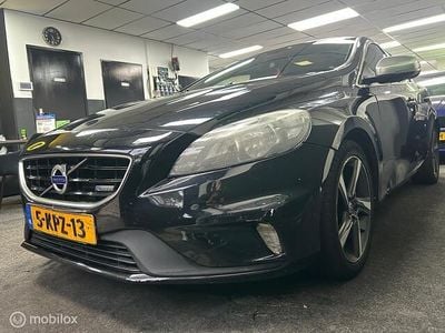 Zwart Gebruikt 2013 Volvo V40 R-Design Hatchback | € 3.695 (Super prijs)