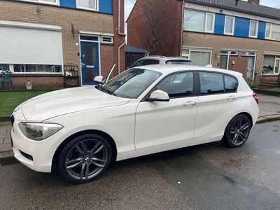 BMW 114