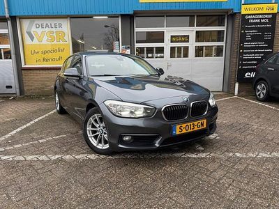 Grijs Occasion 2018 BMW 116 Executive Hatchback | € 13.500 (Eerlijke prijs)