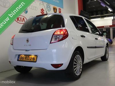 tweedehands Renault Clio 1.2 TCe Special Line met nieuw APK