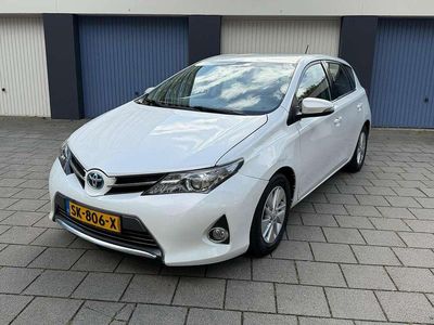 Wit Occasion 2014 Toyota Auris Hybrid Hatchback | € 6.950 (Eerlijke prijs)
