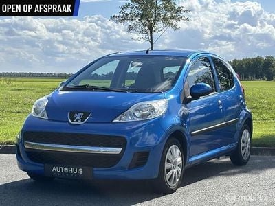Blauw Gebruikt 2010 Peugeot 107 Urban Move Hatchback | € 3.790 (Iets duurder)