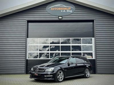 Zwart, metallic lak Occasion 2012 Mercedes C63 AMG AMG Stationwagen | € 51.500