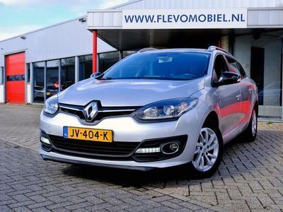 tweedehands Renault Mégane IV Estate 1.2 TCe Limited Pano|1e Eig|Navi|Clima|LMV