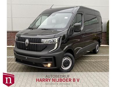 Zwart Gebruikt 2024 Renault Master Van | € 35.950 (Duur)