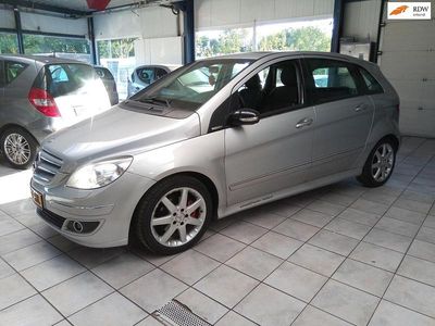 Grijs Gebruikt 2006 Mercedes B200 MPV | € 4.950 (Duur)