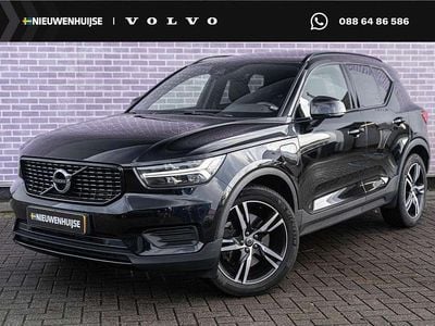 Zwart Gebruikt 2020 Volvo XC40 Inscription SUV | € 27.399 (Eerlijke prijs)