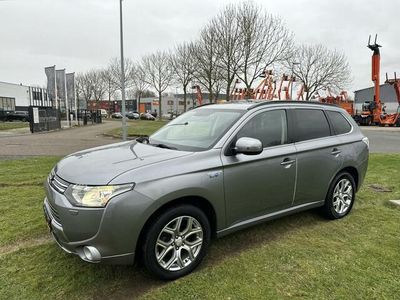 Occasion Mitsubishi Outlander Instyle 121 PK (88 kW) 2013 Grijs SUV