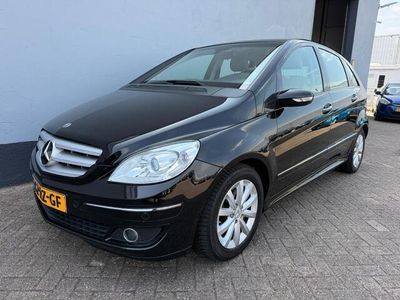 Mercedes B200