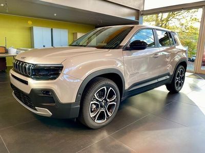 Beige Nieuw 2025 Jeep Avenger Summit SUV | € 28.900