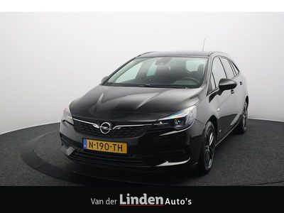 Zwart Gebruikt 2021 Opel Astra Design & Tech Stationwagen | € 15.845 (Eerlijke prijs)