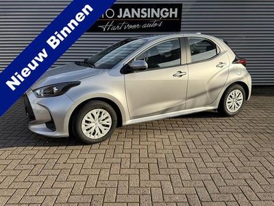 Grijs Occasion 2023 Toyota Yaris Active Hatchback | € 20.945 (Eerlijke prijs)