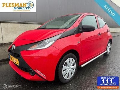 Rood Gebruikt 2017 Toyota Aygo Hatchback | € 5.900 (Goede deal)