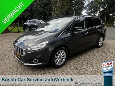 Grijs Gebruikt 2016 Ford S-MAX Titanium MPV | € 17.990 (Duur)