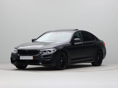 Zwart Occasion 2019 BMW 530e M Sport Sedan | € 28.950 (Eerlijke prijs)