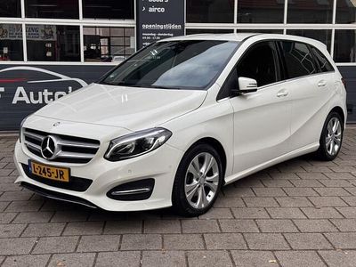 Wit Occasion 2015 Mercedes B180 Ambition MPV | € 14.890 (Eerlijke prijs)