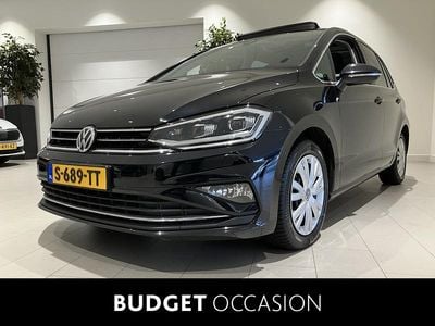 Zwart Occasion 2018 VW Golf Sportsvan Highline MPV | € 16.900 (Goede deal)