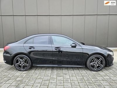 Occasion Mercedes A200 AMG line 163 PK (119 kW) 2020 Zwart (metallic) Hatchback