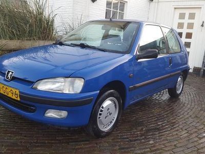 Peugeot 106