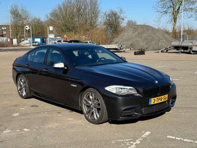 BMW M550