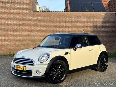 Wit Gebruikt 2013 Mini Cooper Hatchback | € 7.995 (Eerlijke prijs)