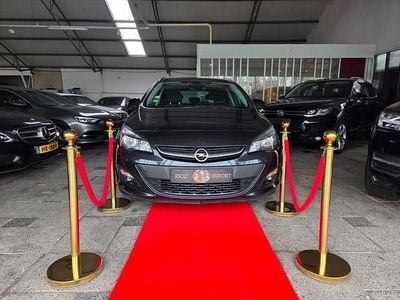 Zwart Occasion 2015 Opel Astra Business Stationwagen | € 2.222 (Goede deal)