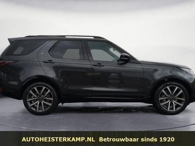 tweedehands Land Rover Discovery 3.0 D250 R-Dynamic SE Grijs Kenteken ACC Panoramadak Trekhaak Camera