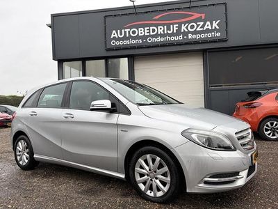 Occasion Mercedes B180 Ambition 122 PK (89 kW) 2012 Grijs MPV