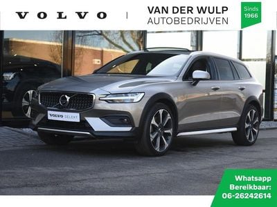 Grijs (metallic) Occasion 2021 Volvo V60 CC Pro Stationwagen | € 37.950 (Eerlijke prijs)