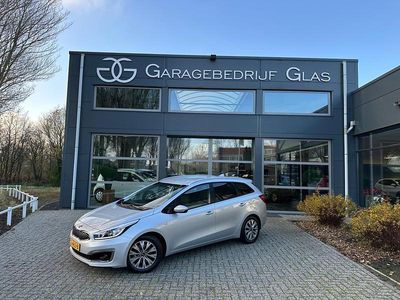 Grijs Gebruikt 2018 Kia Ceed Hatchback | € 13.950 (Eerlijke prijs)