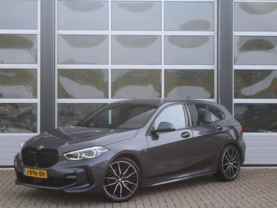 tweedehands BMW 118 1-SERIE i Executive M-Sport | Orig. NL | 19 inch | Virtueel