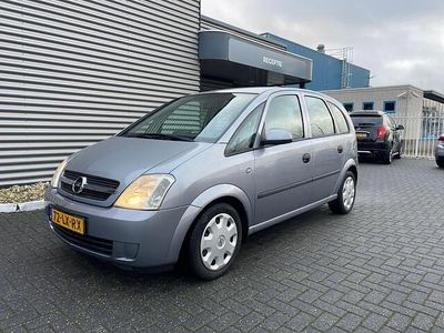 Grijs Gebruikt 2003 Opel Meriva Enjoy MPV | € 850 (Eerlijke prijs)