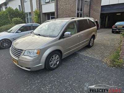 Bruin Gebruikt 2008 Chrysler Town & Country MPV | € 14.750